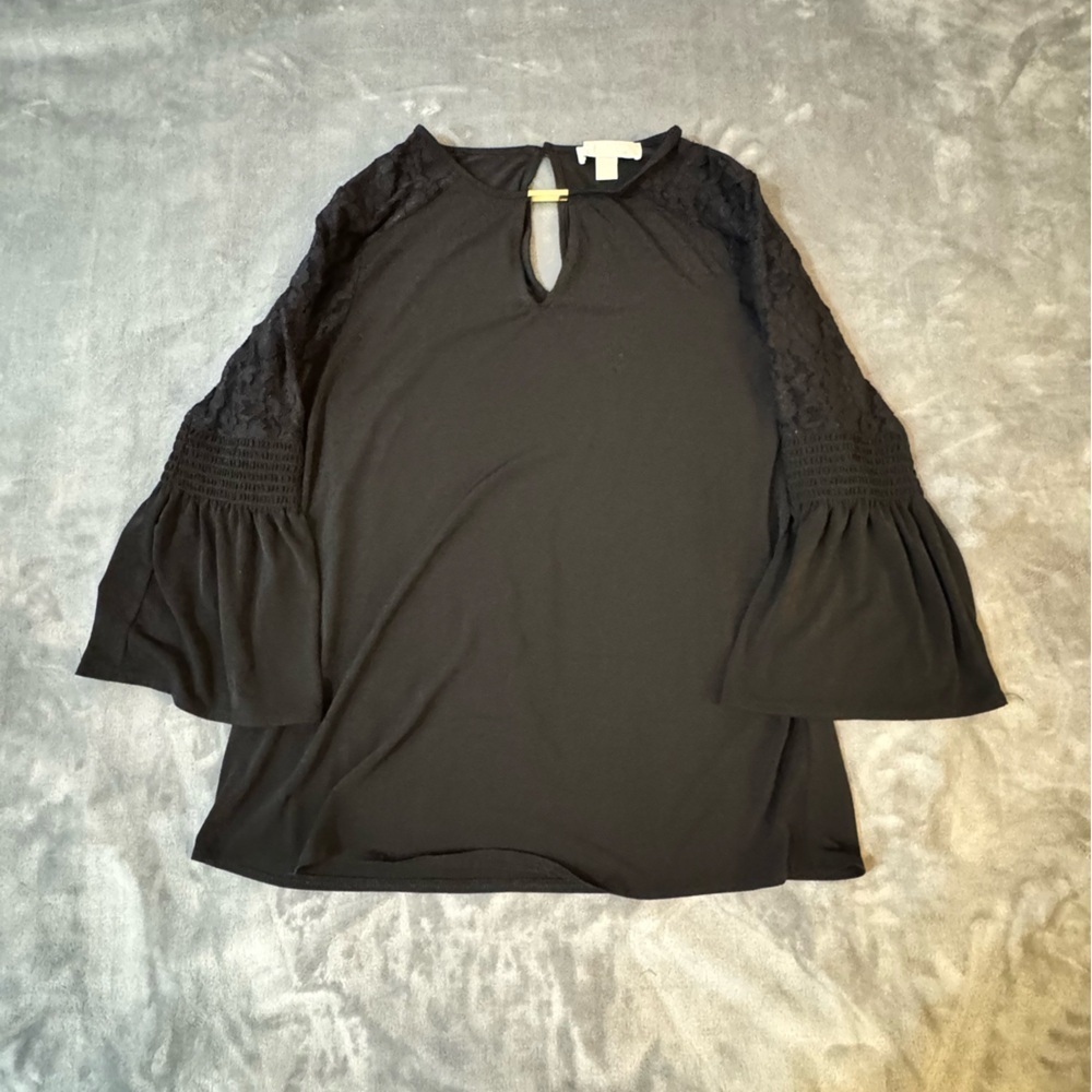 Michael Kors Black Bell Sleeve Blouse
#1277